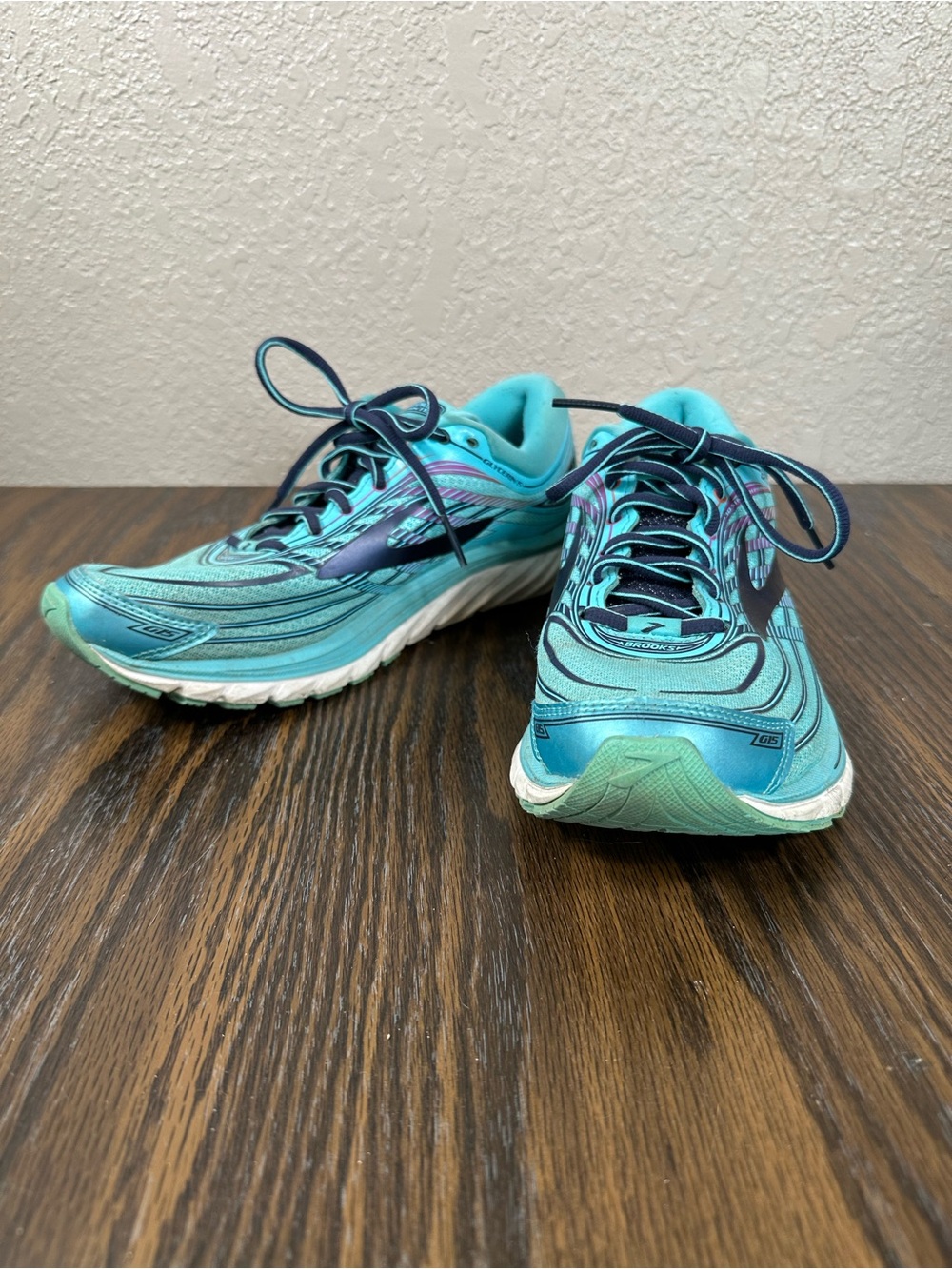 Brooks Glycerin Running Shoes 15 Sz 9